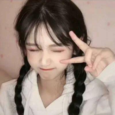 香港豪门郑裕彤家族仍陷流动性危机，拟售估值159亿港元瑰丽资产解债